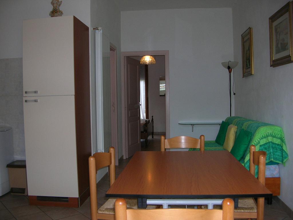 Holiday Villas Марина-ди-Масса Номер фото